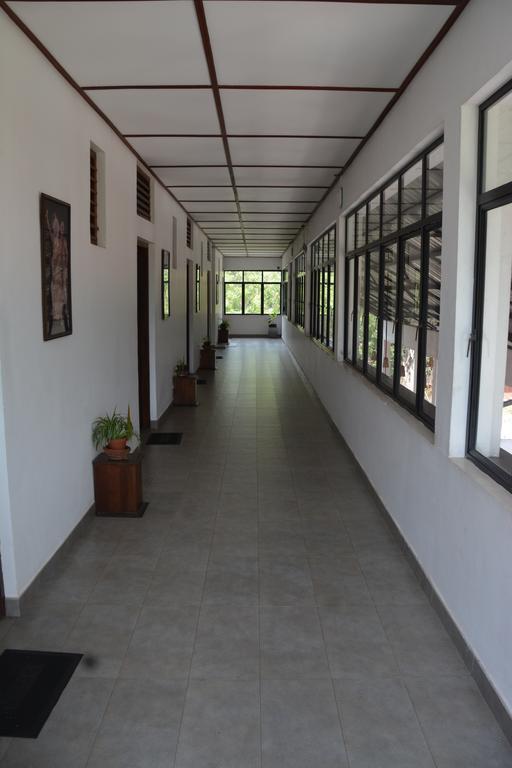 The Triangle Hotel Anuradhapura Kültér fotó